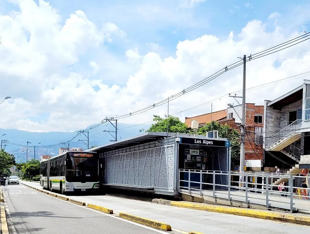 Apartament Cerca Al Barrio Laureles Con Jacuzzi Privado Medellín